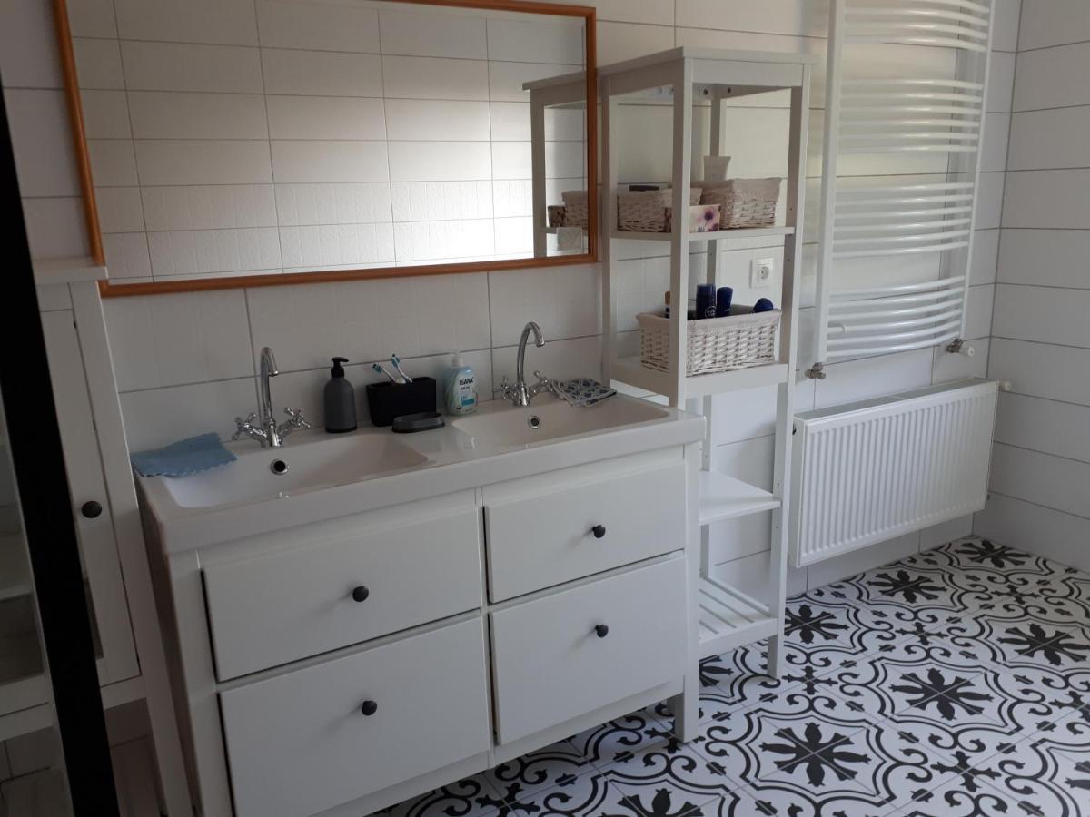 Feher Rozsa Apartman チェーセクトマイ エクステリア 写真