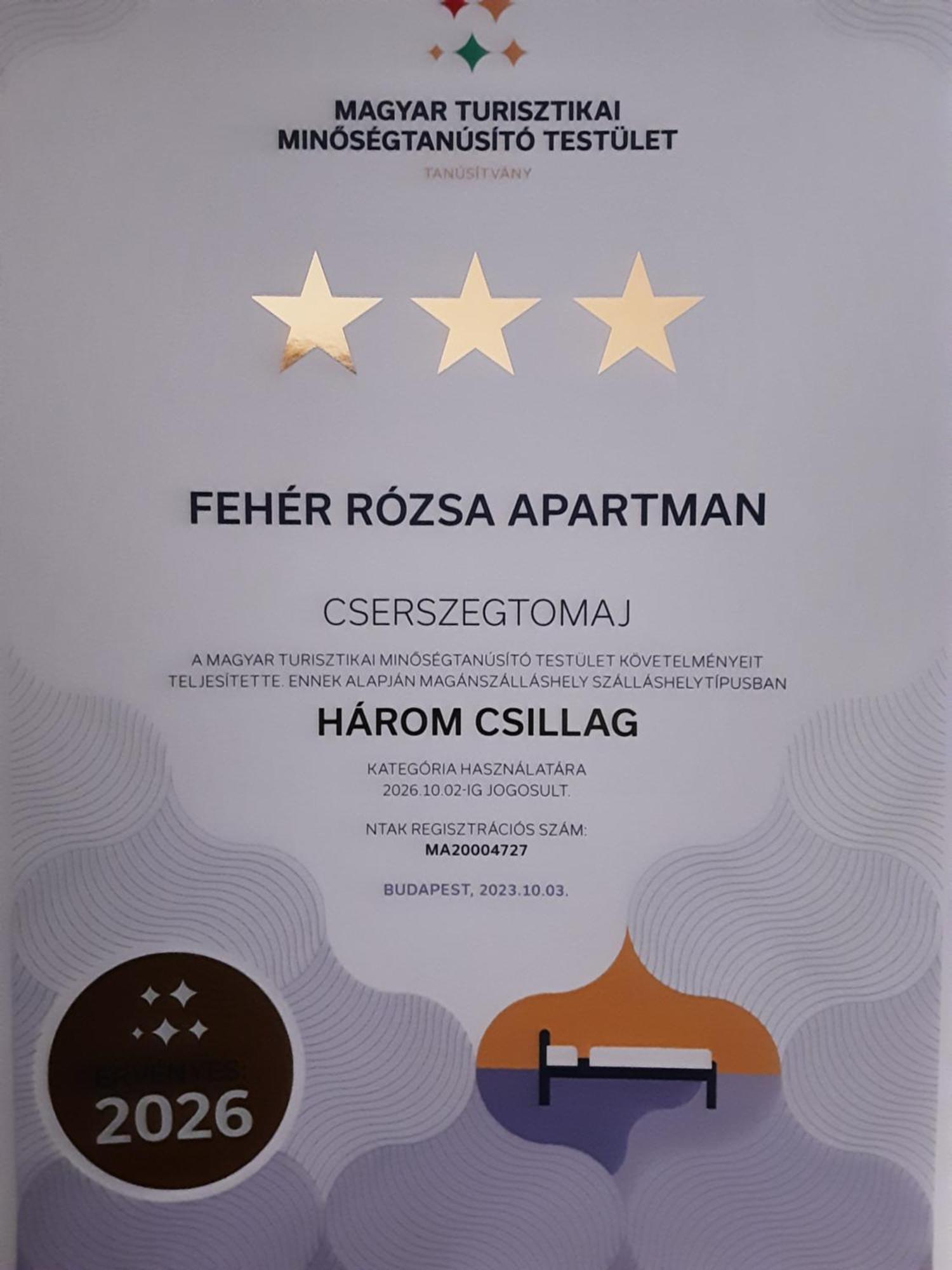 Feher Rozsa Apartman チェーセクトマイ エクステリア 写真